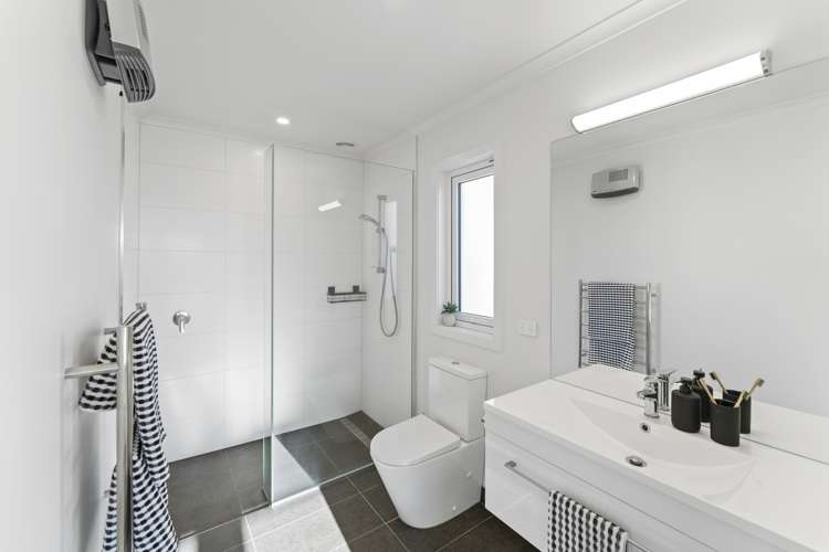 21 Paton Road Richmond_12