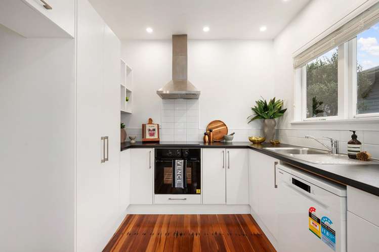 11 Baffin Grove Kingston_4