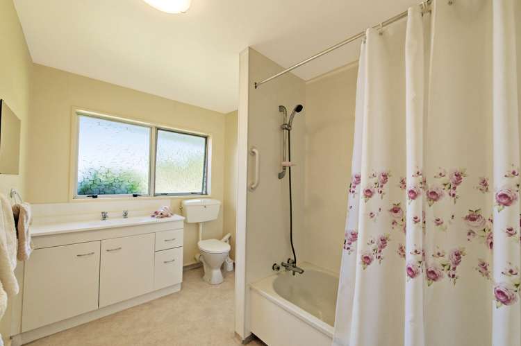 353 Swamp Road Springfield_14