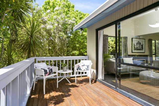 2/125 Oaktree Avenue Browns Bay_1