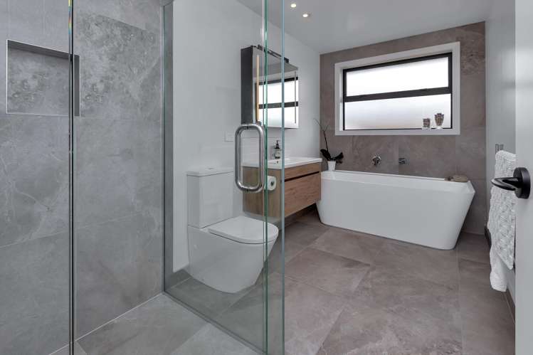 25 Taurangawaka Road One Tree Point_14