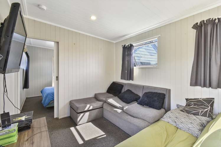 5 Iris Place Clendon Park_10