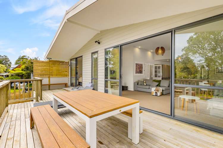 68 Victory Road Laingholm_1