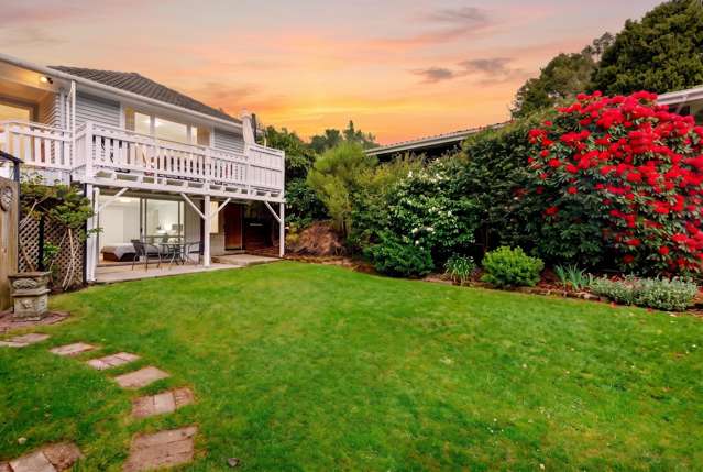 3 bedrooms, 3 Living, Double Garage & Carport