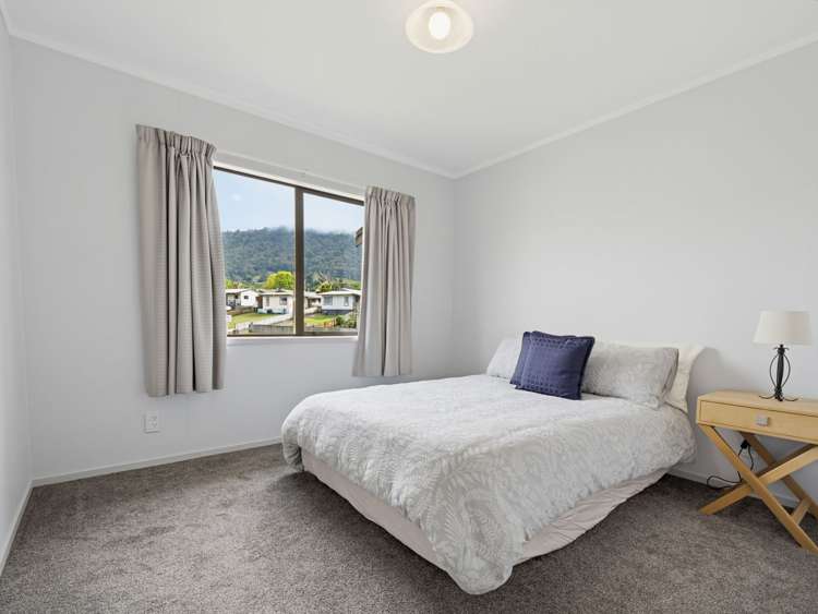 2 Goldie Street Pukehangi_14