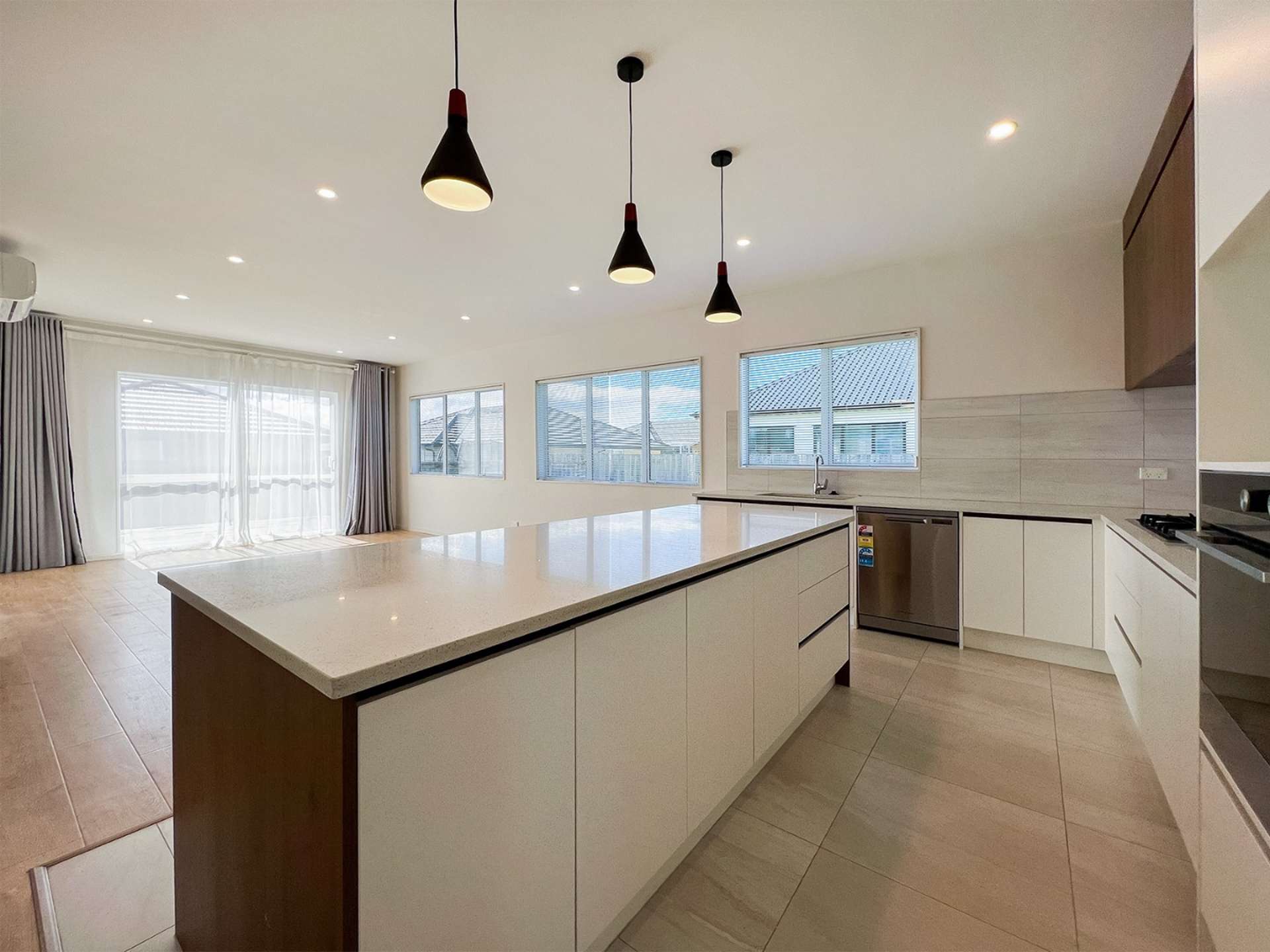 4 Twin Parks Rise Papakura_0