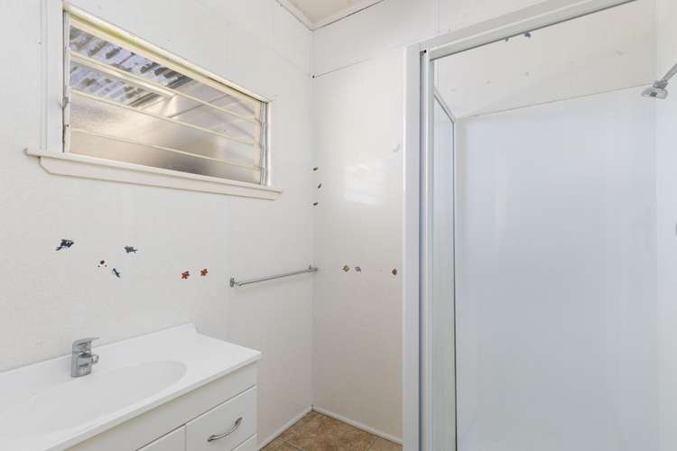 1/11 Sadlier Street Stoke_14