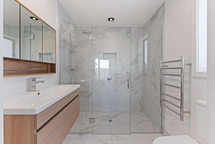 16 Makomako Crescent Wharewaka_7