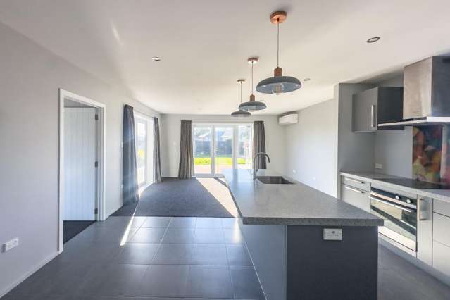 77 Neil Street Hornby_4