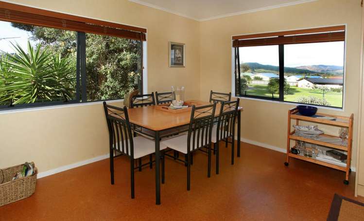 109 Kauri Crescent Matarangi_7