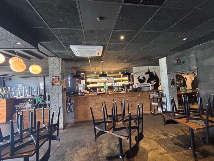 Ground floor, 17 Johnsonville Road Johnsonville_5