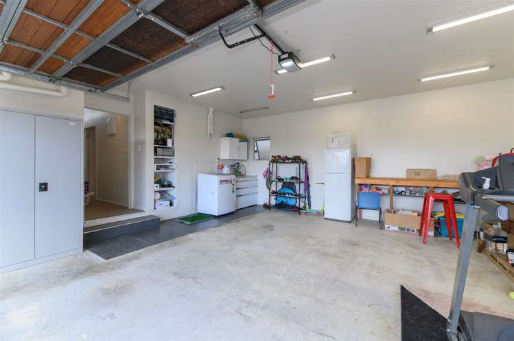 140a Solar Road Glen Eden_15