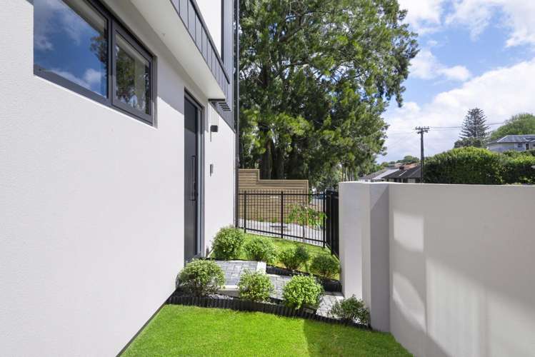 1-4/6 Debron Avenue Remuera_32