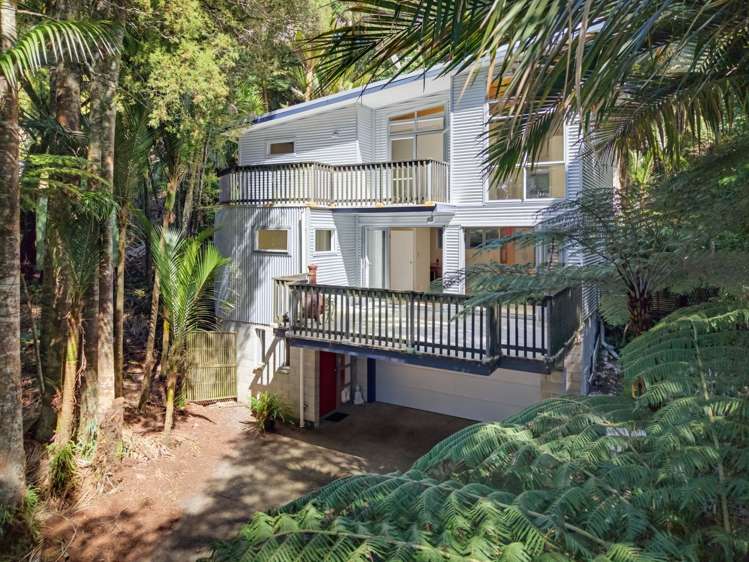 39 Paturoa Road Titirangi_13