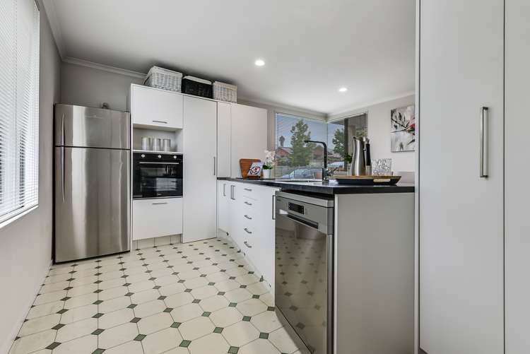 27 Brymer Road Grandview Heights_10