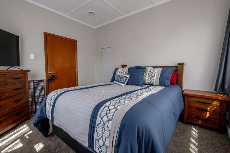 54 Firth Street Cobden_13