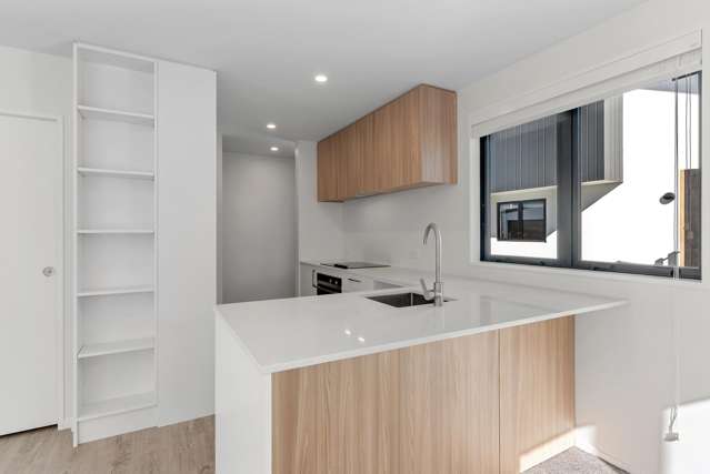 5/18 Whiteleigh Avenue Addington_2