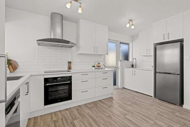 82 Moffat Drive Lincoln_2