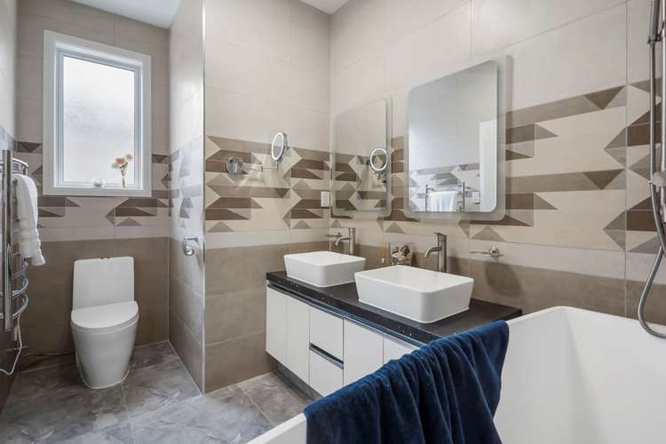 19 George Town Drive Beachlands_13