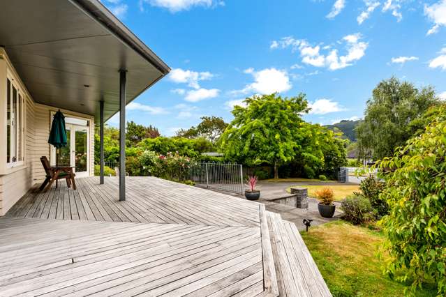 72 Heretaunga Square Silverstream_1