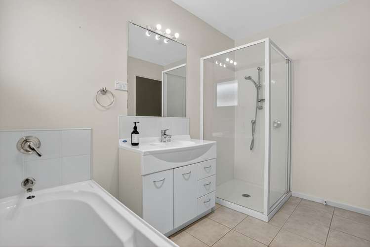 10 Aitkenhead Court, Parakai Helensville_11