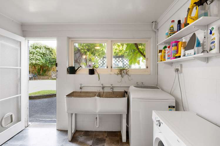 15 Springfield Crescent Enderley_13