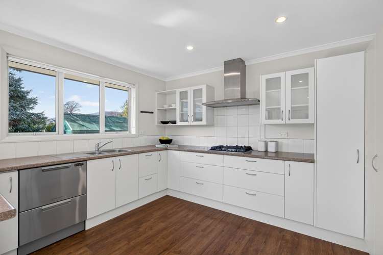 6 Ladbrook Ln_2