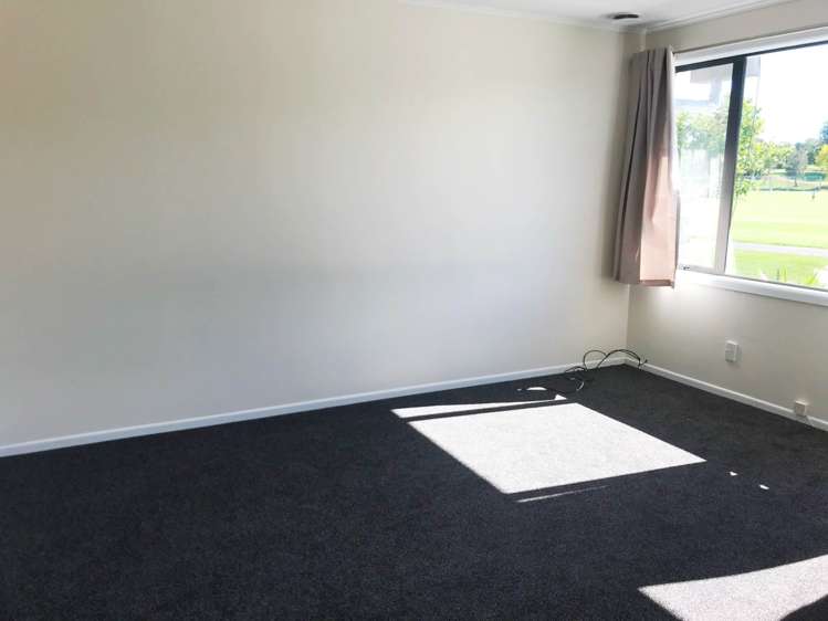 3/11 Rustic Avenue Mount Roskill_2