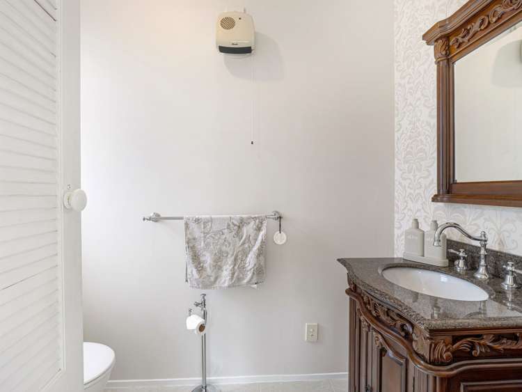 12 Brassey Road Saint Johns Hill_14