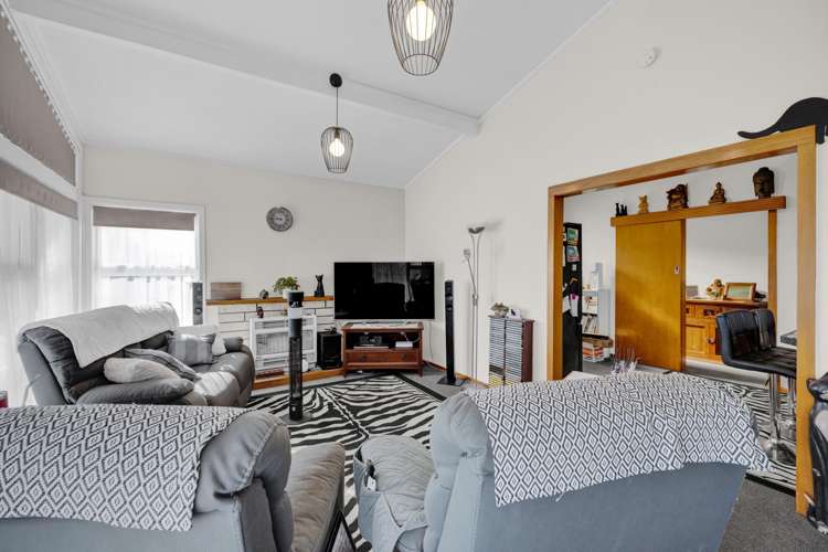 7 Rimu Street Hawera_9