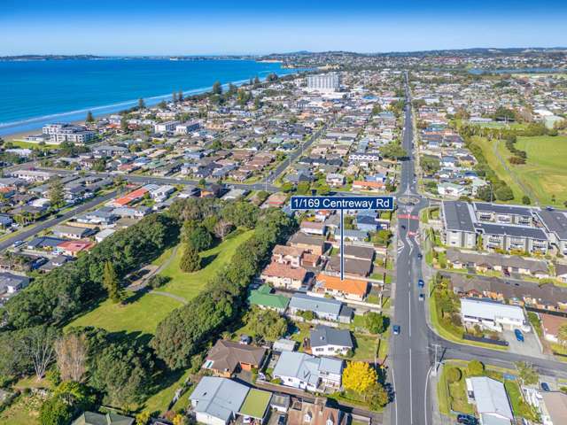 1/169 Centreway Road Orewa_1