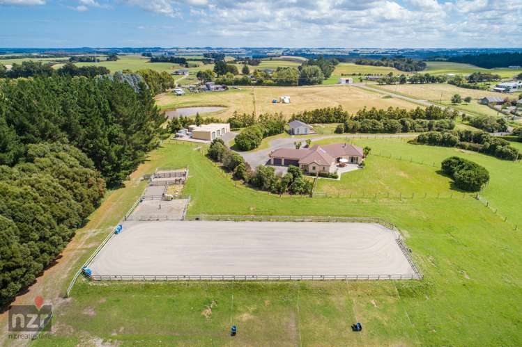 22 James Road Halcombe_0