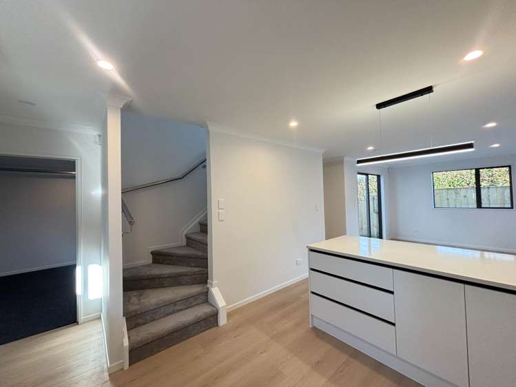 71D Royal Road Massey_6