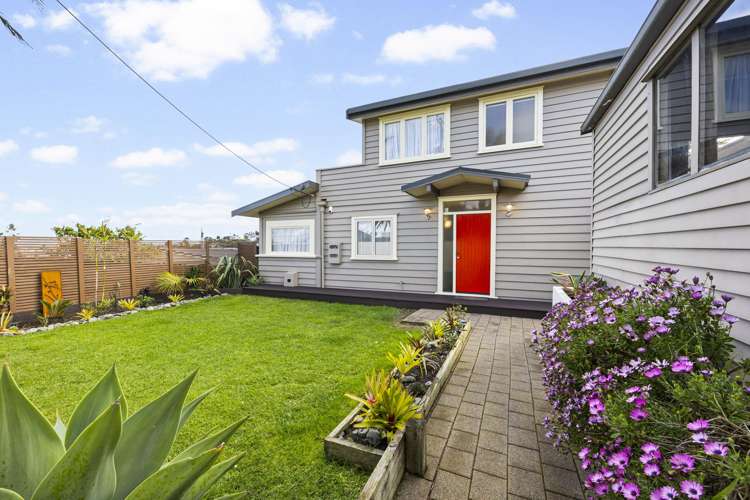 93 Island Bay Road_0