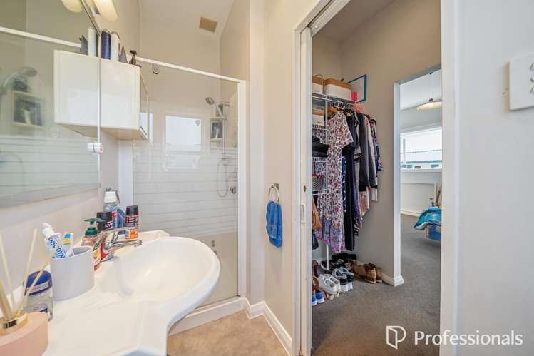 11 Elizabeth Street Moera_6