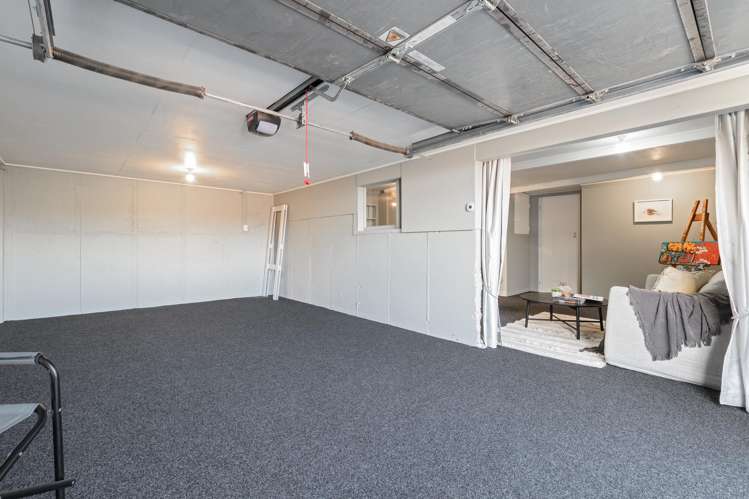 24 Warwick Place Brookfield_25