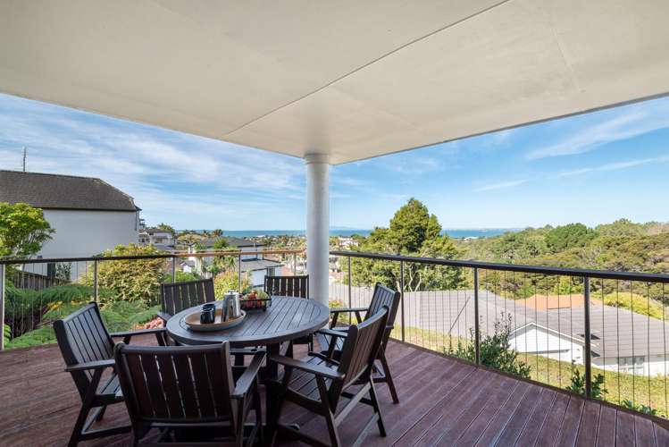 495 & 495A East Coast Road Murrays Bay_4