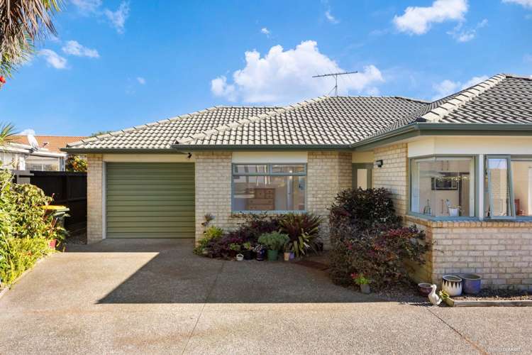 2 Dan Tori Place Orewa_12