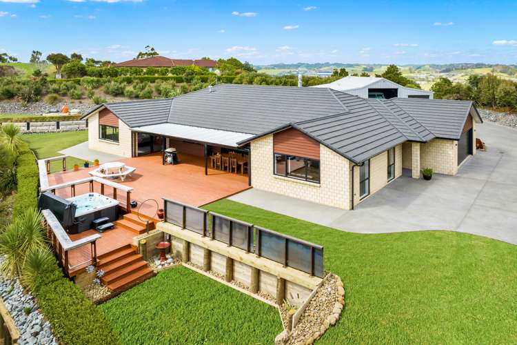 58 Viv Davie-Martin Drive_0