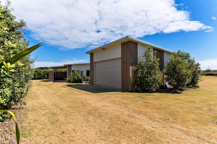 50 Westside Road Port Waikato_16