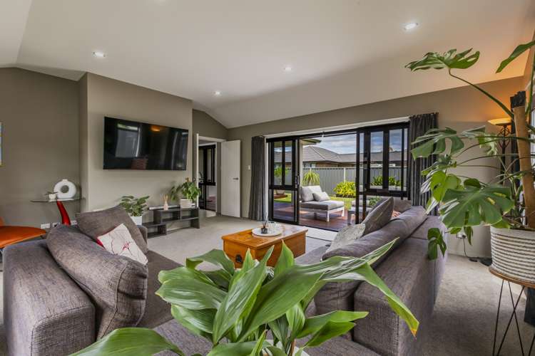 75 Squire Drive Awatoto_5