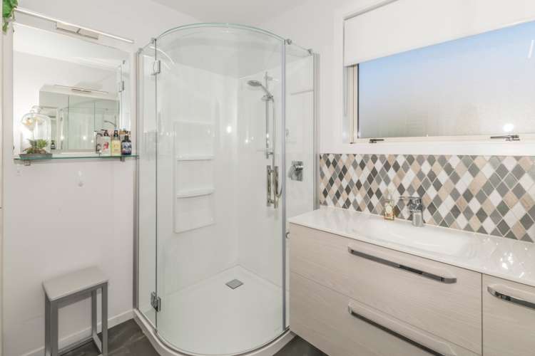 38 Charles Upham Avenue Hillmorton_10