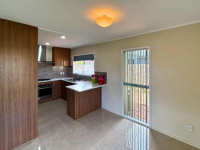 52 Kurnell Drive Botany Downs_2