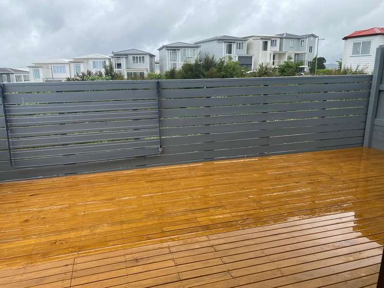 4 Puhakehake Place Flat Bush_11