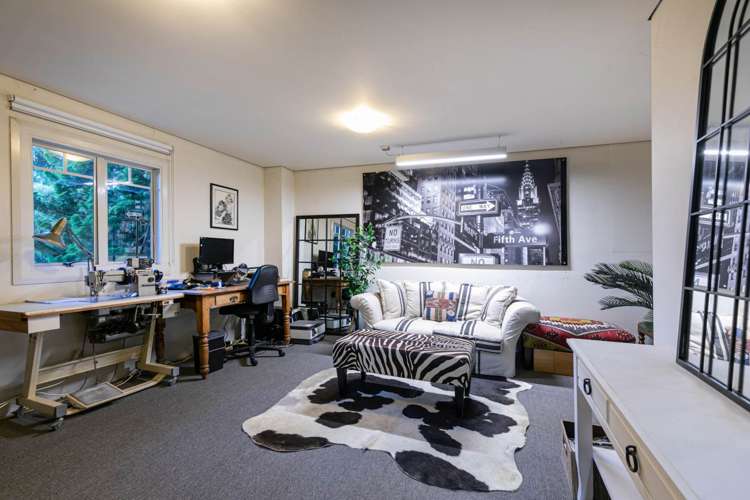 44 Isobel Road Greenhithe_16