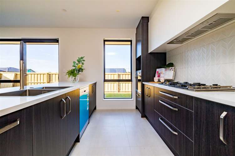 18 Lovelock Avenue Rolleston_2