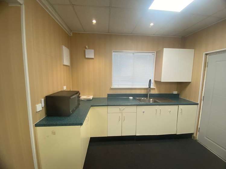253 Lincoln Road Addington_6