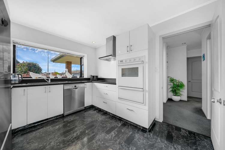 2A Golfland Drive_5