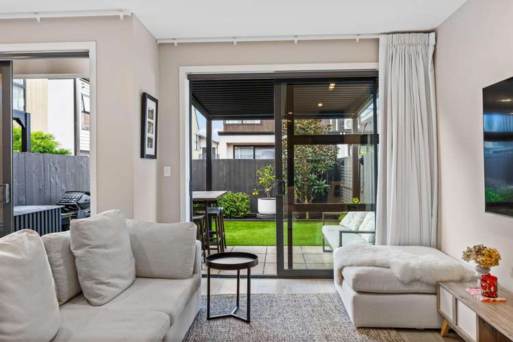 48 Glidepath Road Hobsonville_10