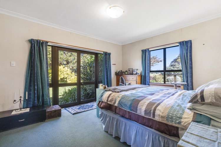 208 Livingstone Road Te Poi_13